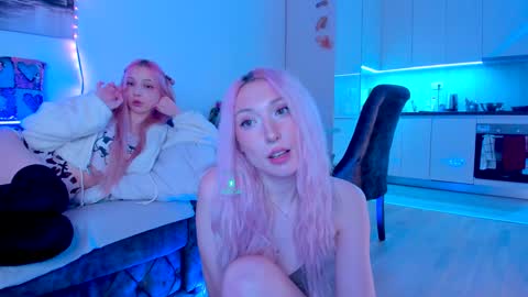 Snapshot of hornybunnys chatting on 12-15-24, 10:15 Alex and Rosie online show from 12-15-24, 10:15