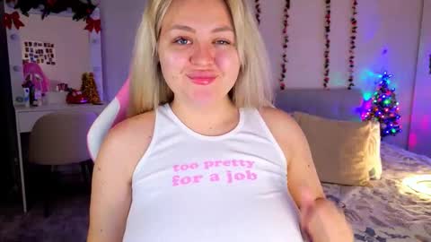 Snapshot of hornycakee chatting on 01-13-26, 02:17 HornyCakee online show from 01-13-26, 02:17