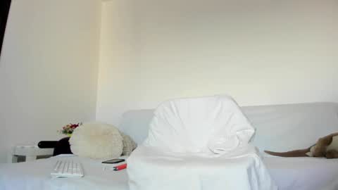 Emma online show from 01-30-25, 11:55