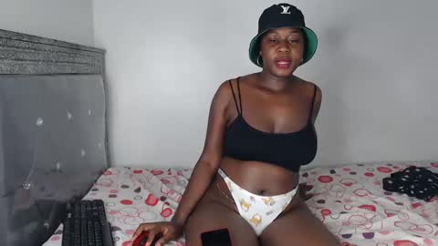 hornygal256 online show from 10-03-25, 09:06