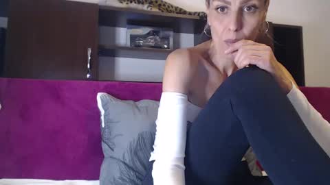 AshlineKatte online show from 09-27-25, 06:02