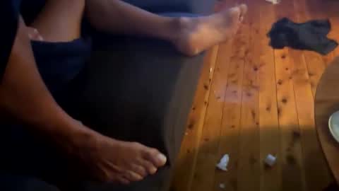 hornyonelooking1 online show from 10-06-25, 10:56