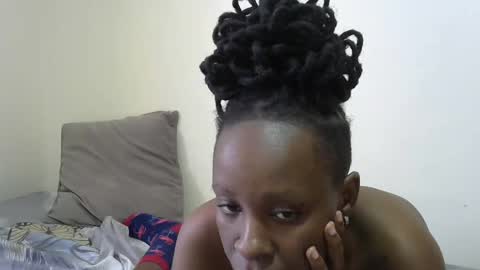 Snapshot of hornysouls01 chatting on 02-23-25, 09:44 hornysouls01 online show from 02-23-25, 09:44