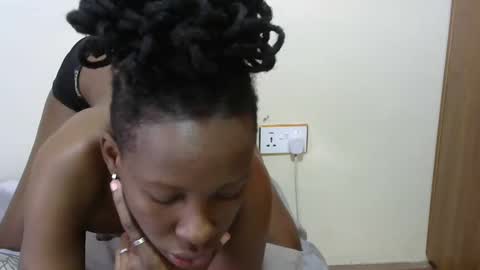 Snapshot of hornysouls01 chatting on 02-26-25, 11:41 hornysouls01 online show from 02-26-25, 11:41