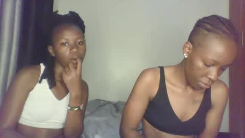Snapshot of hornysouls01 chatting on 09-13-25, 03:50 hornysouls01 online show from 09-13-25, 03:50