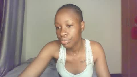 Snapshot of hornysouls01 chatting on 09-15-25, 04:12 hornysouls01 online show from 09-15-25, 04:12