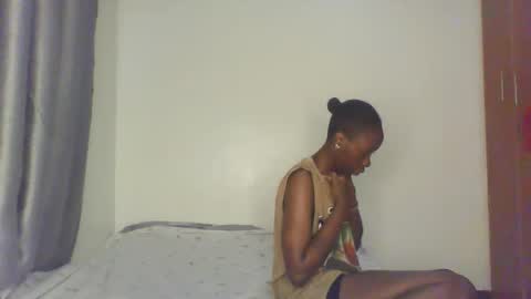 Snapshot of hornysouls01 chatting on 09-22-25, 03:52 hornysouls01 online show from 09-22-25, 03:52