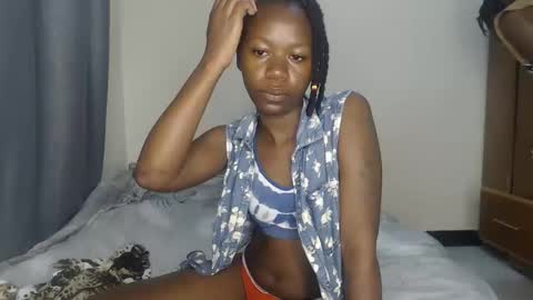Snapshot of hornysouls01 chatting on 10-13-25, 03:06 hornysouls01 online show from 10-13-25, 03:06