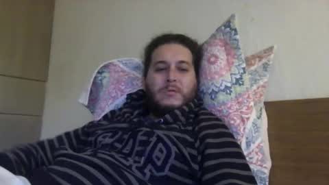 Snapshot of hornyyogi8 chatting on 01-12-26, 02:11 hornyogi online show from 01-12-26, 02:11