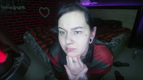 Messalina Horror online show from 10-20-25, 04:13