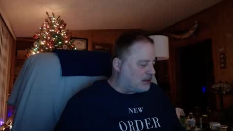 Snapshot of horsebigballs chatting on 01-31-25, 04:14 horsebigballs online show from 01-31-25, 04:14