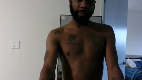 Snapshot of horus00 chatting on 01-06-25, 12:57 Horus00 online show from 01-06-25, 12:57