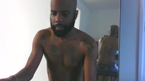 Snapshot of horus00 chatting on 02-27-25, 12:23 Horus00 online show from 02-27-25, 12:23