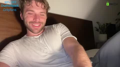 Snapshot of hot8pack01 chatting on 07-19-26, 04:38 Edward aka Wolf online show from 07-19-26, 04:38