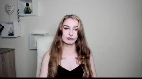 NINA online show from 10-20-25, 05:41