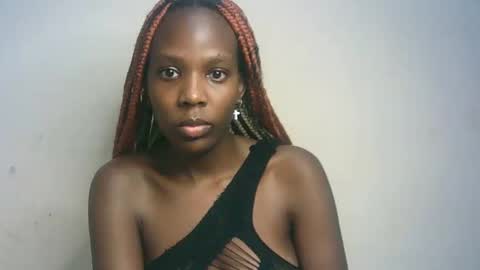 Snapshot of hot_berry2003 chatting on 01-28-25, 12:36 Millie online show from 01-28-25, 12:36