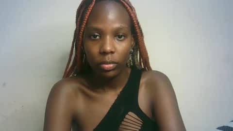 Snapshot of hot_berry2003 chatting on 01-28-25, 04:50 Millie online show from 01-28-25, 04:50