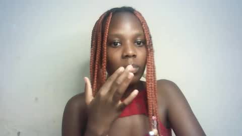 Snapshot of hot_berry2003 chatting on 01-30-25, 10:51 Millie online show from 01-30-25, 10:51