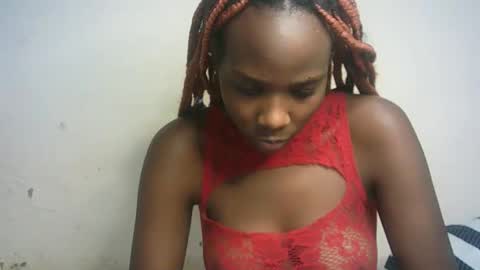 Snapshot of hot_berry2003 chatting on 01-31-25, 04:14 Millie online show from 01-31-25, 04:14