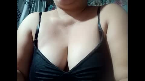 hot_boobs21 online show from 10-24-25, 12:01