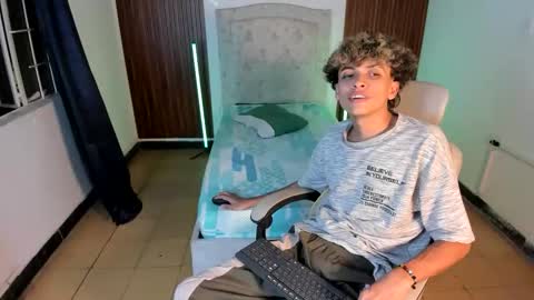 hot bunny online show from 11-21-25, 02:43