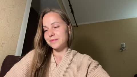 Snapshot of hot_chance_ chatting on 06-24-26, 05:45 hot_chance_ online show from 06-24-26, 05:45