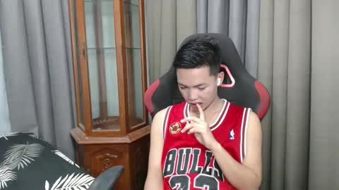 Snapshot of hot_chanie chatting on 10-11-25, 12:21 chan chan online show from 10-11-25, 12:21