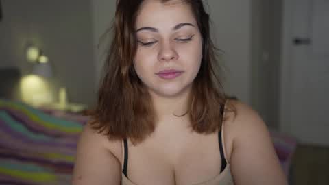 LiluCaroline online show from 01-21-25, 06:45