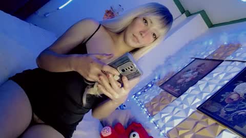 its me CLAUDIA online show from 02-28-25, 03:04