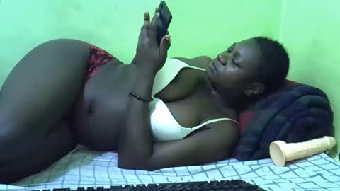 Snapshot of hot_girlly chatting on 09-11-25, 06:52 hot_girlly online show from 09-11-25, 06:52