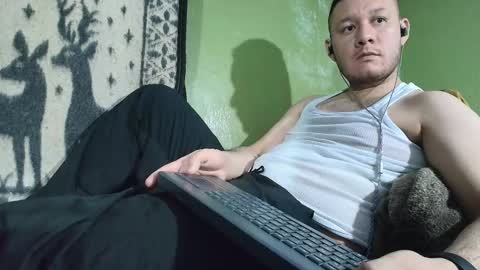 hot_guy36 online show from 03-08-26, 02:04