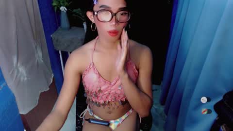 Snapshot of hot_khianna chatting on 02-21-26, 10:11 Khianna online show from 02-21-26, 10:11