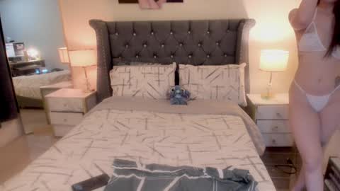 lyn online show from 01-26-25, 07:21