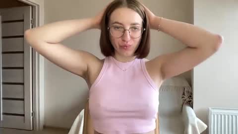 Lina online show from 01-06-25, 10:46