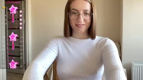 Lina online show from 02-25-25, 09:53