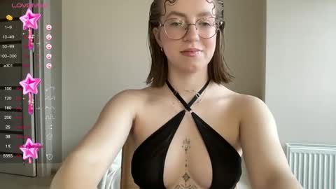 Lina online show from 03-01-25, 10:45