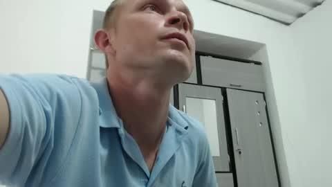 Snapshot of hot_mann11 chatting on 03-09-25, 09:36 angel online show from 03-09-25, 09:36