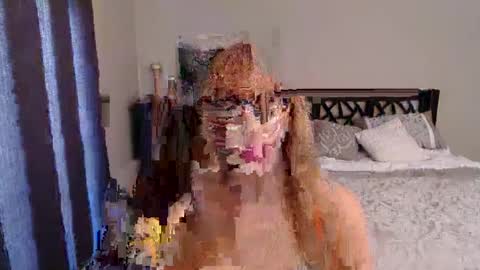 Rose Redwood online show from 09-24-25, 11:08