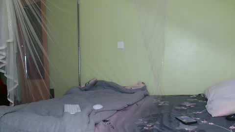 hot_moxie online show from 12-18-25, 09:15