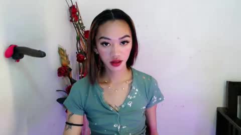 hot_petit69 online show from 02-26-26, 10:03