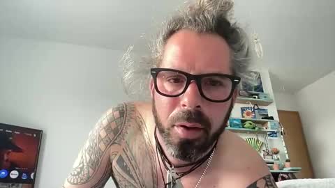 Snapshot of hot_sex83 chatting on 02-25-25, 09:20 letmedoo2 online show from 02-25-25, 09:20