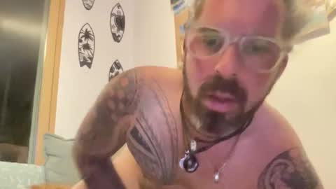 Snapshot of hot_sex83 chatting on 10-14-25, 05:14 letmedoo2 online show from 10-14-25, 05:14