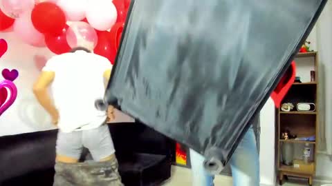 Vanesa Oliver and Andrew online show from 02-14-25, 10:49