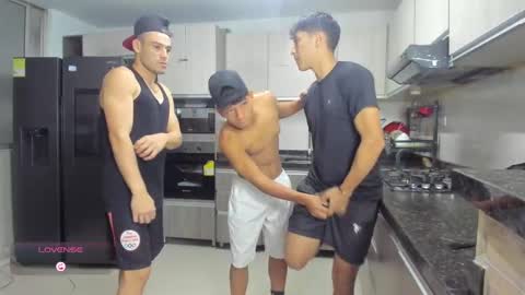 Vanesa Oliver and Andrew online show from 09-26-25, 10:58