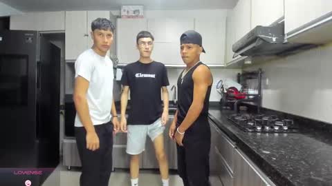 Vanesa Oliver and Andrew online show from 10-05-25, 11:02