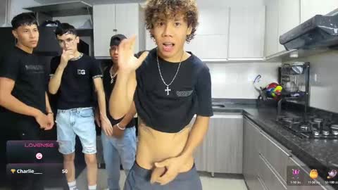 Vanesa Oliver and Andrew online show from 10-07-25, 11:35