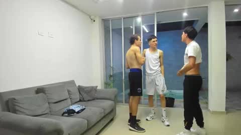 Vanesa Oliver and Andrew online show from 11-13-25, 03:38