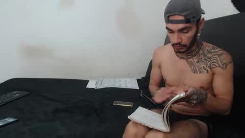 Hot Sharks   online show from 01-20-25, 07:47