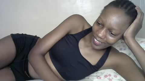 Snapshot of hot_slimcutie chatting on 03-10-25, 11:10 slimcute online show from 03-10-25, 11:10