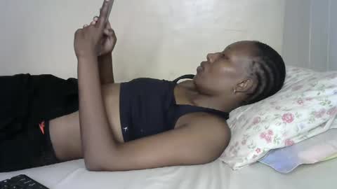 Snapshot of hot_slimcutie chatting on 03-10-25, 02:16 slimcute online show from 03-10-25, 02:16